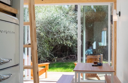 Montgomery Cabin | Stay in Babia