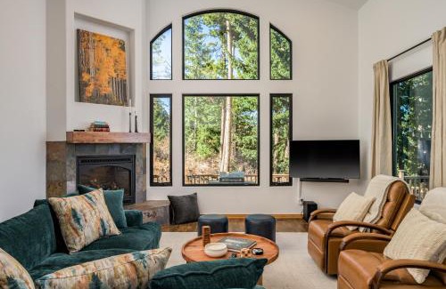 Evergreen House | Stay in Evergreen - Denver Mountain Escape