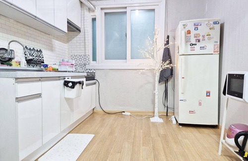 Jangwi-dong House | STAY IN NORTH SEOUL) 2nd floor of a detached house with a terrace