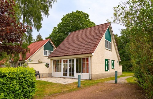 Hellendoorn House | Stay in our comfortable bungalow with 4 people
