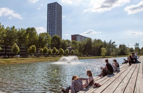 Centrum Apartment | Stay in the heart of Tilburg! Enjoy your own kitchen, dining nook, air conditioning, and smart TV—all just steps from shops, cafes, and transport. Note: Images are not real, as the rooms are still under construction.