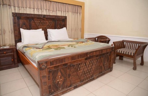 PECHS House | Stay Inn Guest House