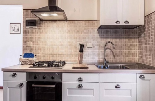 Pelago House | Stay Near Arco Naturale
