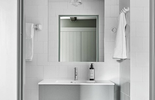 Mathildedal House | Stay North - Matri House: Selma