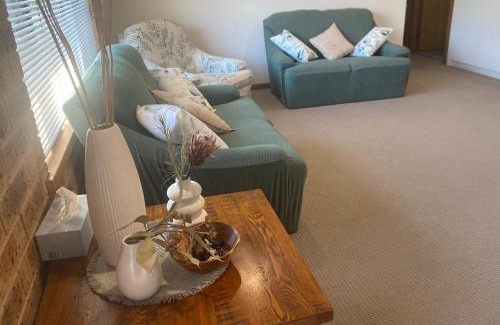 Cowra Apartment | Stay on Lachlan