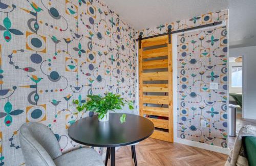 Woodstock Apartment | Stay Portland - The Woodstock Inn - Reed College & Vintage Shops