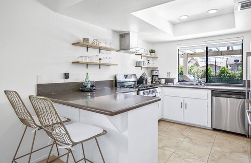 Bermuda Dunes House | Stay @PortRoyalParadise - EV Charger, Pool, Spa!