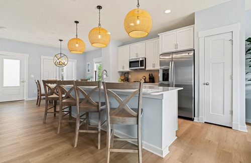 Bermuda Bay House | Stay Salty 2 Bedroom at Cambridge Cove with Private Hot Tub!
