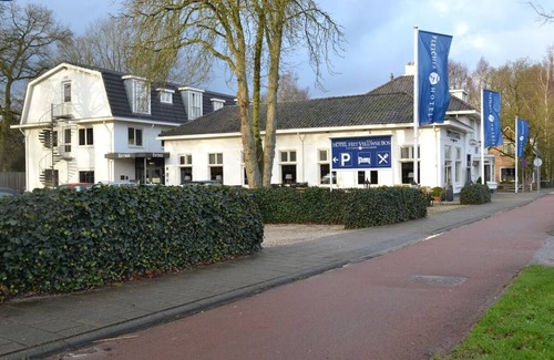 Beekbergen-West Hotel | Stay Steps from Historic Steam Train and Scenic Forest Routes! Onsite Dining!