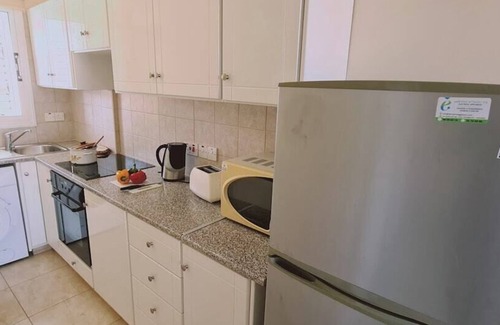 Kapparis Apartment | STAY Sunshine Apartment