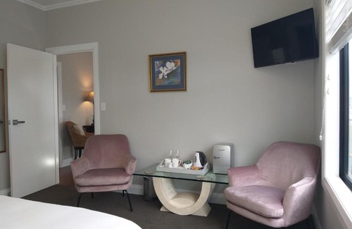 Wharewaka Bed & Breakfast | Stay Taupo