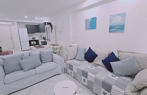 Larnaca City Centre Apartment | STAY Treasure Apartment
