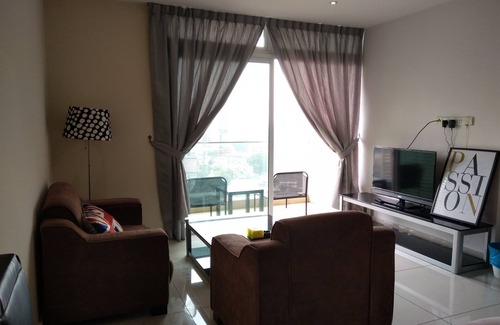 Taman Century Apartment | Stay with me, KSL d'esplanade