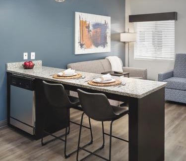 Port Arthur Hotel | stayAPT Suites Port Arthur