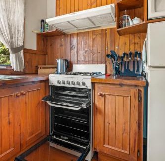 Badger Creek House | StayAU Birchwood Cottage 2BR Yarra Valley Cottage