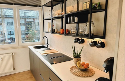 Bad Oeynhausen Apartment | STAYaWHILE Apartment DELUXE - 5 minutes from HDZ, Bali Therme, GOP, free parking