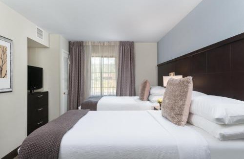 Chantilly Hotel | Staybridge Suites Chantilly Dulles Airport by IHG