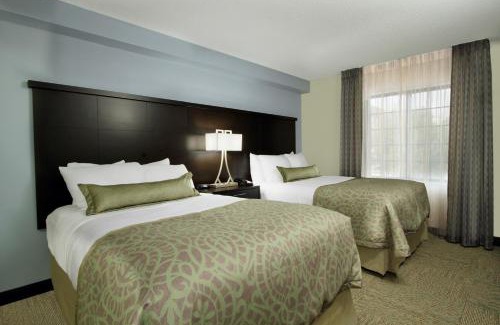 McLean Hotel | Staybridge Suites Tysons - McLean by IHG
