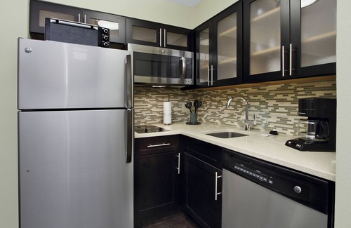 McLean Hotel | Staybridge Suites Tysons - McLean by IHG