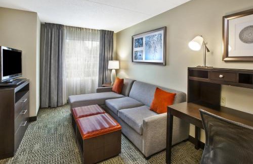 Mayfield Heights Hotel | Staybridge Suites Cleveland Mayfield Heights Beachwood by IHG