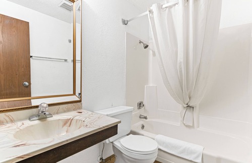 Little Falls Hotel | StayInn Little Falls
