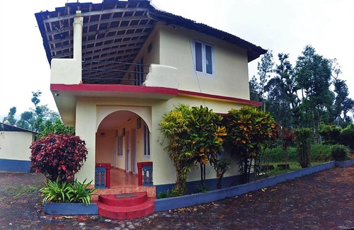 Kaimane Resort | STAYMAKER Vibe Inn Homestay