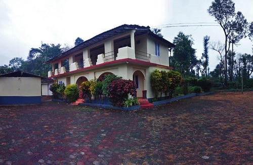 Kaimane Resort | STAYMAKER Vibe Inn Homestay
