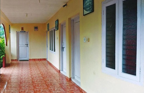 Kaimane Resort | STAYMAKER Vibe Inn Homestay