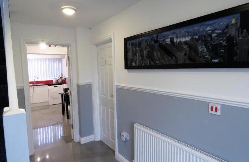 Little Hay House | StayNEC Moat House Birmingham - For Company, Contractor and Leisure Stays - NEC, HS2, JLR, Airport