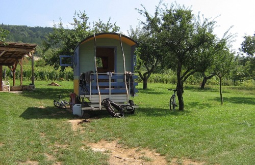 Ecleux Other | STAYS IN ROULOTTE WITH HORSE "DISCOVERY OF THE VAL OF LOVE" AND ROOMS D HOTES