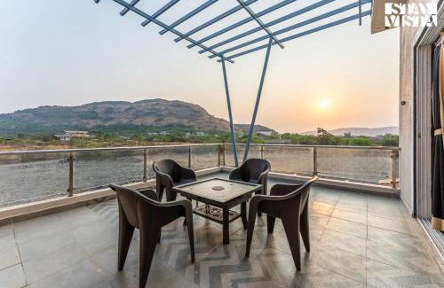 Kurvande Villa | StayVista at Rising House with Pool, Wi-Fi, BBQ