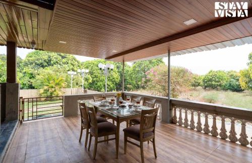 Murbad Villa | StayVista at The Blue Roof with Lawn & BBQ