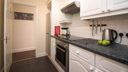 Shirley Apartment | StayZo Penthouse Accommodation 1- Premier Lodge