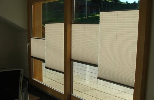 Adelboden House | Steam & massage shower, wok, teppanyaki, 1x CEE 400V/16A (11 kW, 16A, 3Ph)