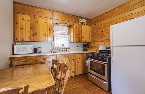Walker Cabin | Steamboat Bay Resort Cabin 1 - Best View!