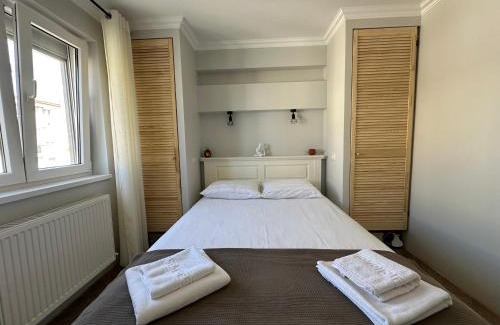 Victoria Apartment | Stefan's Place