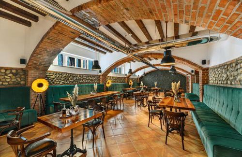 Ineu Hotel | Stejarii Resort