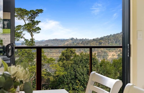 Ravensbourne Ski Chalet | Stella Luna Luxury Chalet 2 Bedrooms