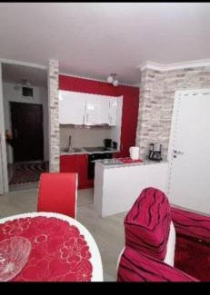 Modrica Apartment | Stella rossa
