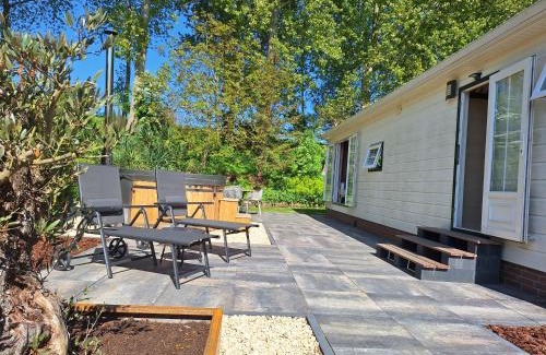 Heinkenszand House | Stelle Maris Wellness, carefree enjoyment! Private Sauna & Hottub in Zeeland, Airco, Free Wifi and more!