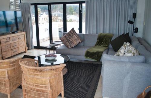 Stellenbosch Central Apartment | Stellenbosch Upper Class Penthouse