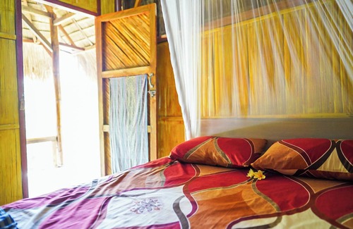 Labuan Bajo Bed & Breakfast | Sten Lodge eco Homestay
