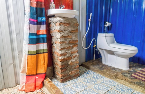 Labuan Bajo Bed & Breakfast | Sten Lodge eco Homestay