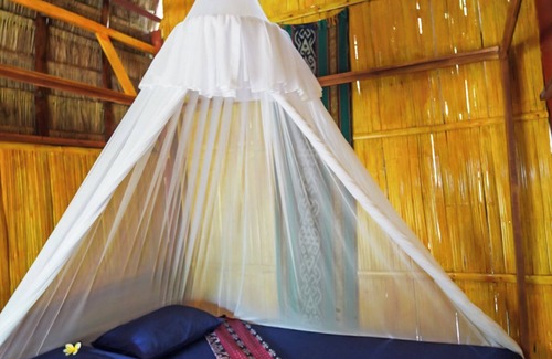 Labuan Bajo Bed & Breakfast | Sten Lodge eco Homestay