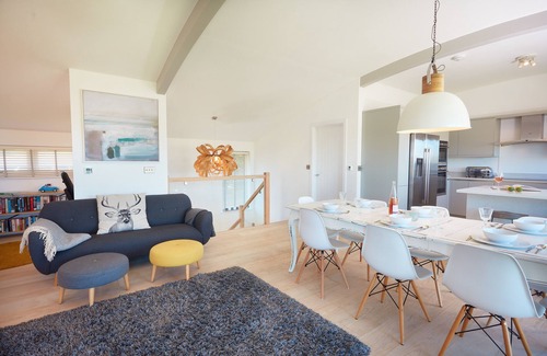 Widemouth Bay Apartment | Step inside this gorgeous retreat where upside down living takes full advantage of the sea views.