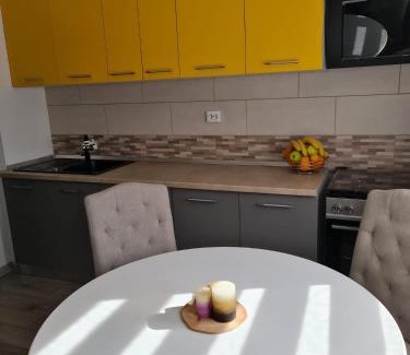 Galati Apartment | Stephanie Apartment