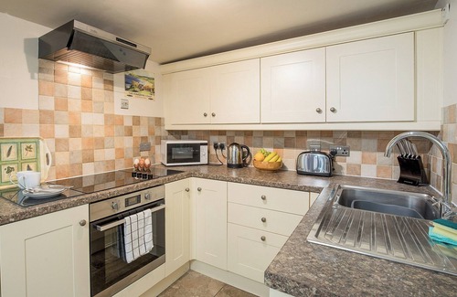 Pickering Cottage | Stephenson Cottage - UK38153