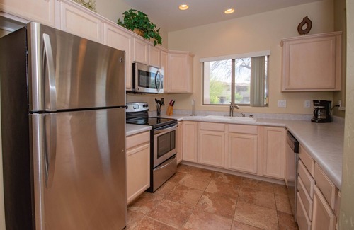 Rancho Vistoso Condo | STEPS From the Pool! Relax in your Comfy Pool-side Condo!