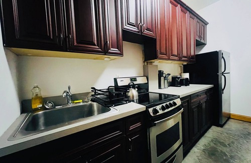 Lincoln Square Apartment | Steps to Central Park, Broadway, Lincoln Center