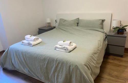 Twist Apartment | Steps to Florence